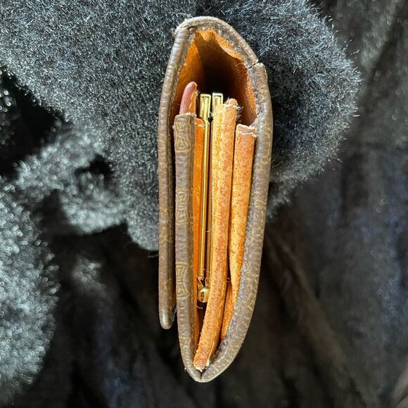 Celine Brown Wallet with Designer Pattern and Bold Accent - Picture 3 of 12